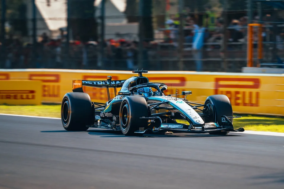 Foto di george-russell (Mercedes)