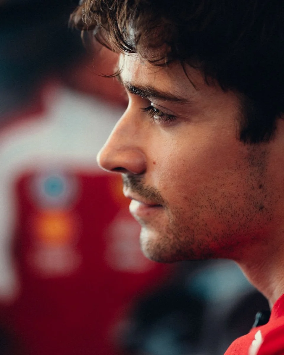 Foto: Charles Leclerc e Max Verstappen