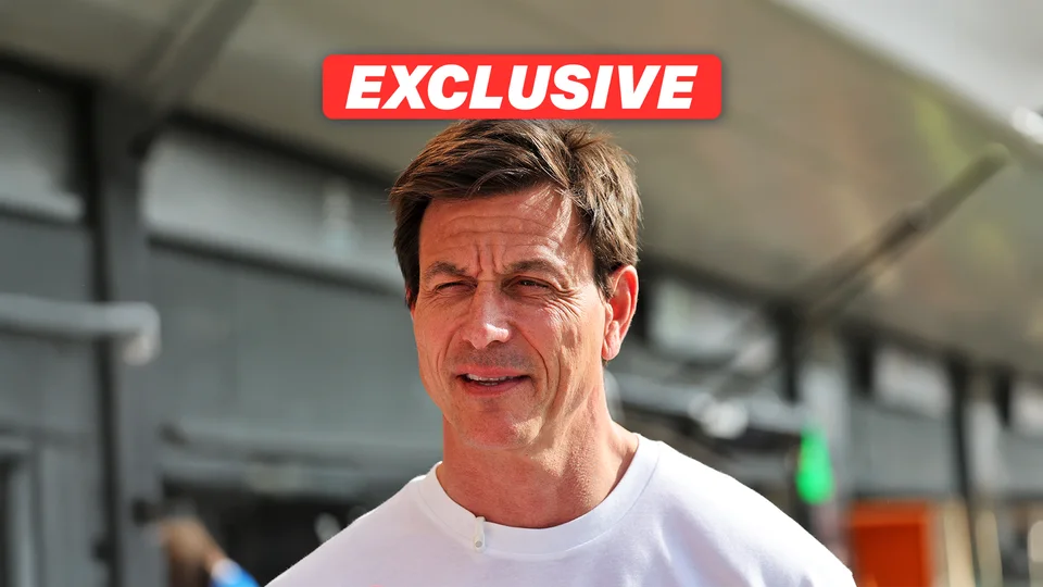 Toto Wolff durante un'intervista nella stagione 2026 di Formula 1