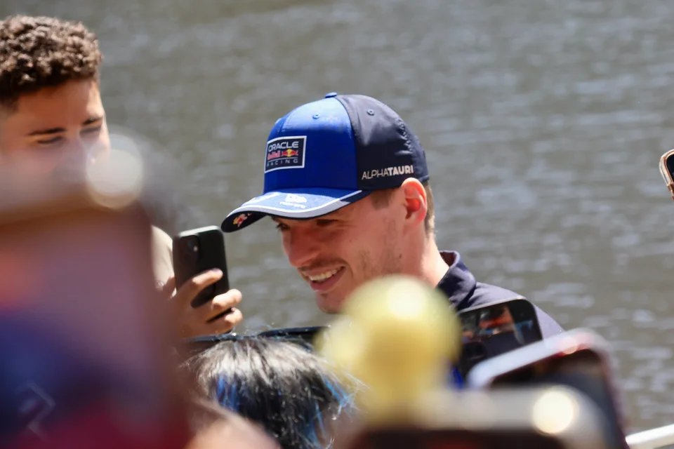 Max Verstappen al Red Bull Fan Zone di Melbourne nel marzo 2026