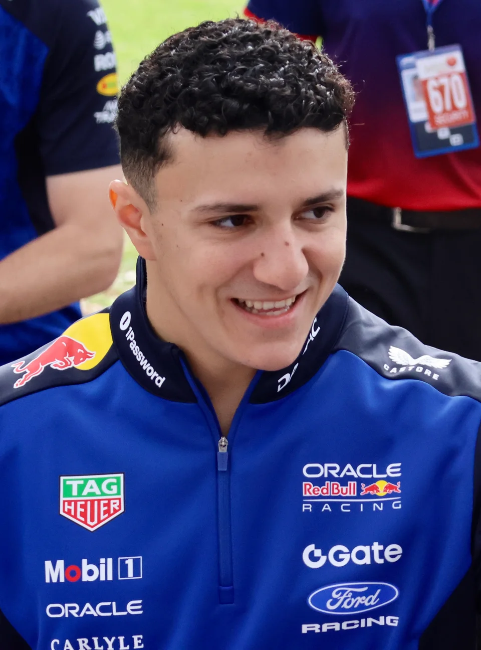 Isack Hadjar durante il Melbourne Walk del Gran Premio d'Australia 2026