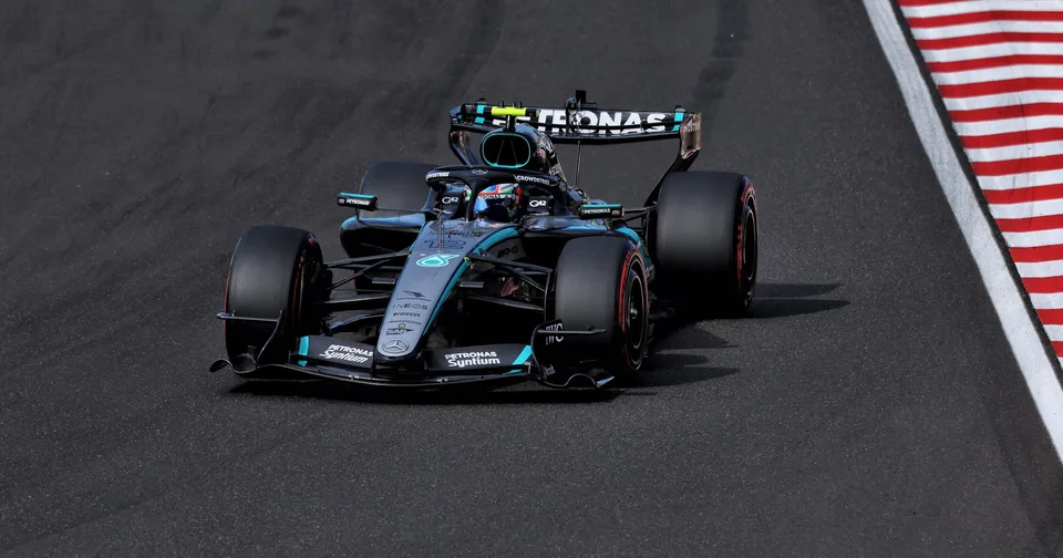 Kimi Antonelli alla guida della Mercedes W17 nel Gran Premio d'Ungheria 2026