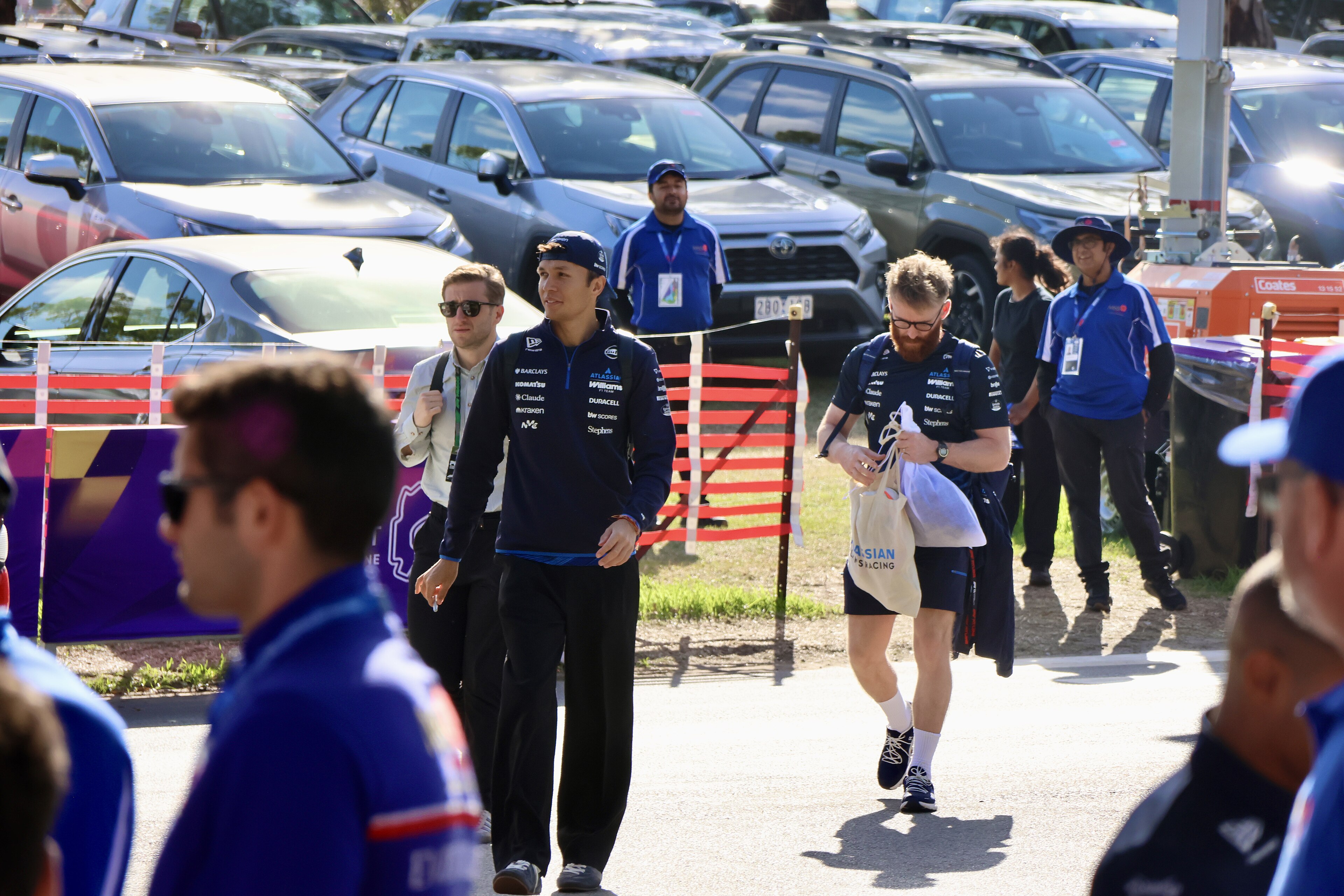 Alexander Albon nel paddock durante il Gran Premio d'Australia 2026